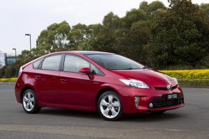 Toyota Prius i-Tech 2012 года